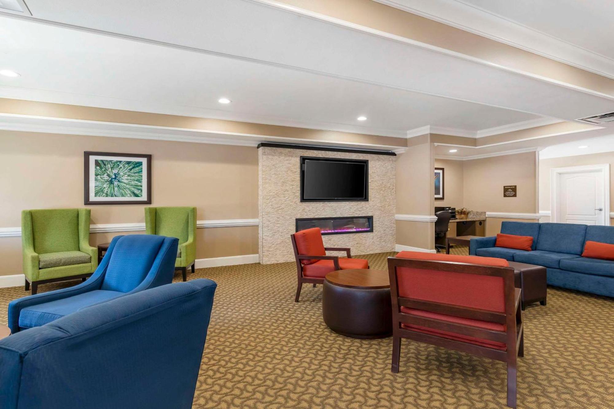 Comfort Inn & Suites Tifton Exteriör bild